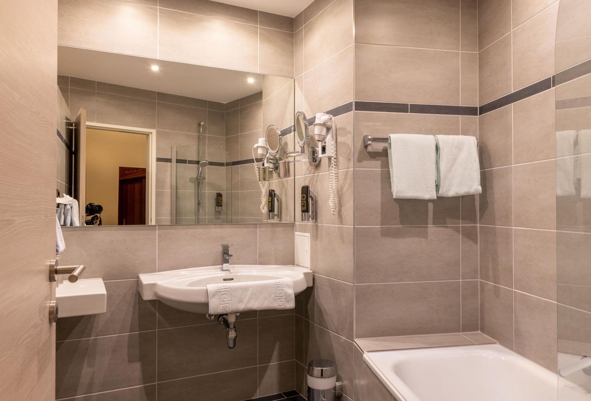 Hotel Anker Klosterneuburg Eksteriør bilde